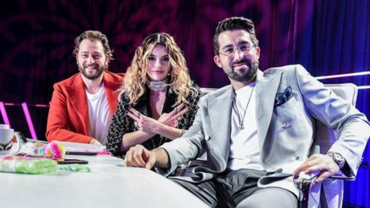 مسلسل من انت ايها المقنع الحلقة 9 مترجمة HD